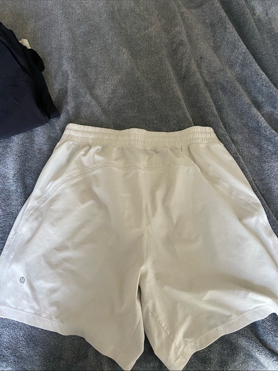 lululemon athletica Other - lululemon athletica Men’s Bone Off-White pace breaker Shorts